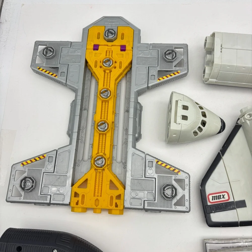 Matchbox Mega Rig Shuttle Mission Set 2008 Parts Pieces Lot Alien Astronaut